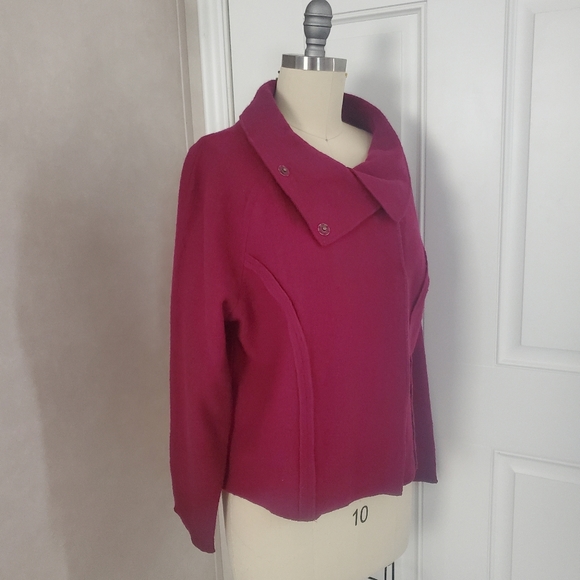 Cache Jacket - Picture 3 of 7